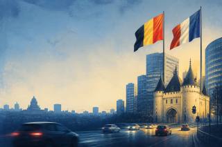 Halle Gate Flags: Giant flags distract drivers